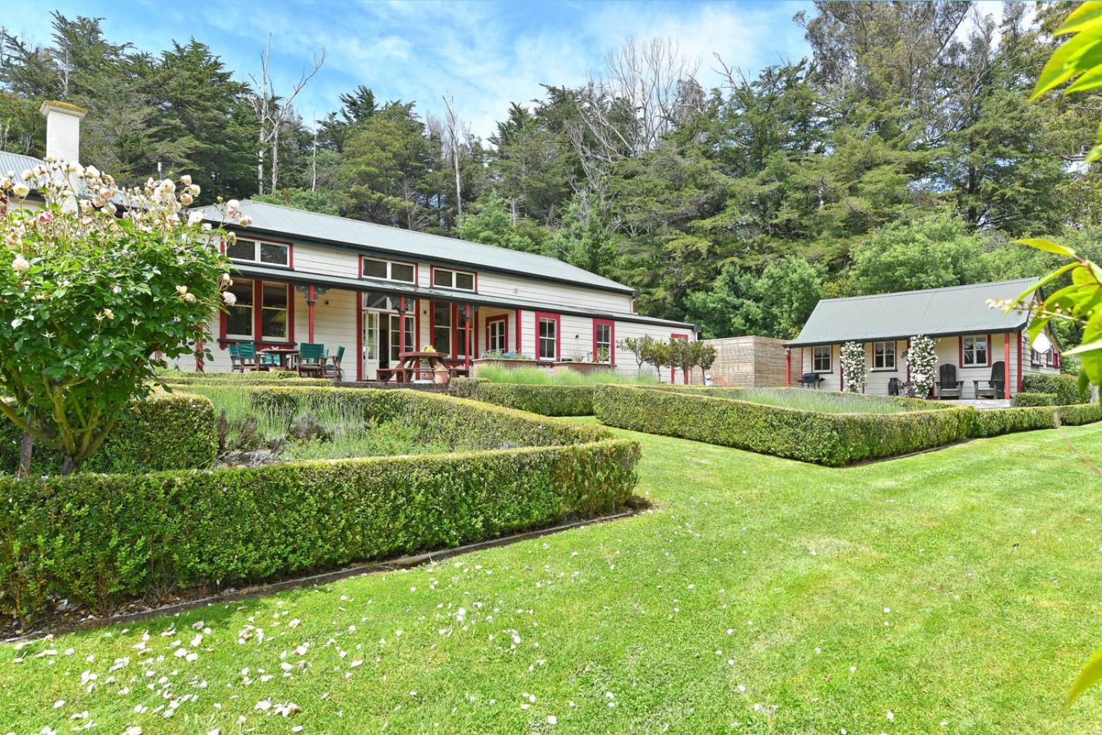 India House & Ica Whare In Whareama, Nr Riversdale Beach Esterno foto
